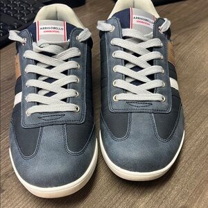 Men's Navy Sneakers